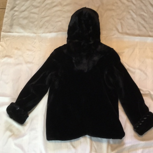 Jones New York faux fur hooded jacket - Picture 3 of 3